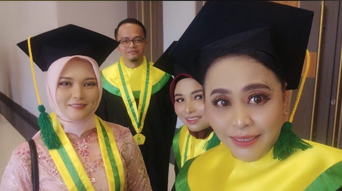 Empat Karyawan Puskesmas Tanjung Medang Mengikuti Wisuda di Pekanbaru, Bukti Komitmen Meningkatkan Kompetensi Pelayanan